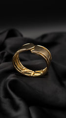 Amoura Bangle