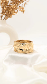 ICYWRIST Gold Statement Bangle