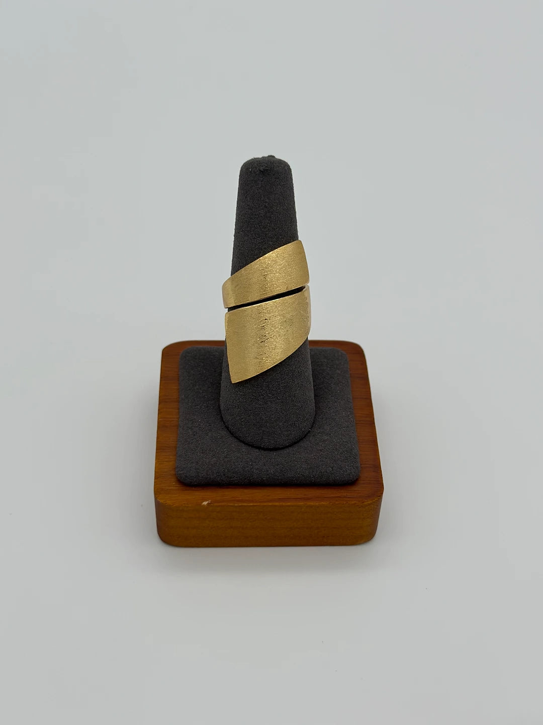 Matte Serein Statement Ring