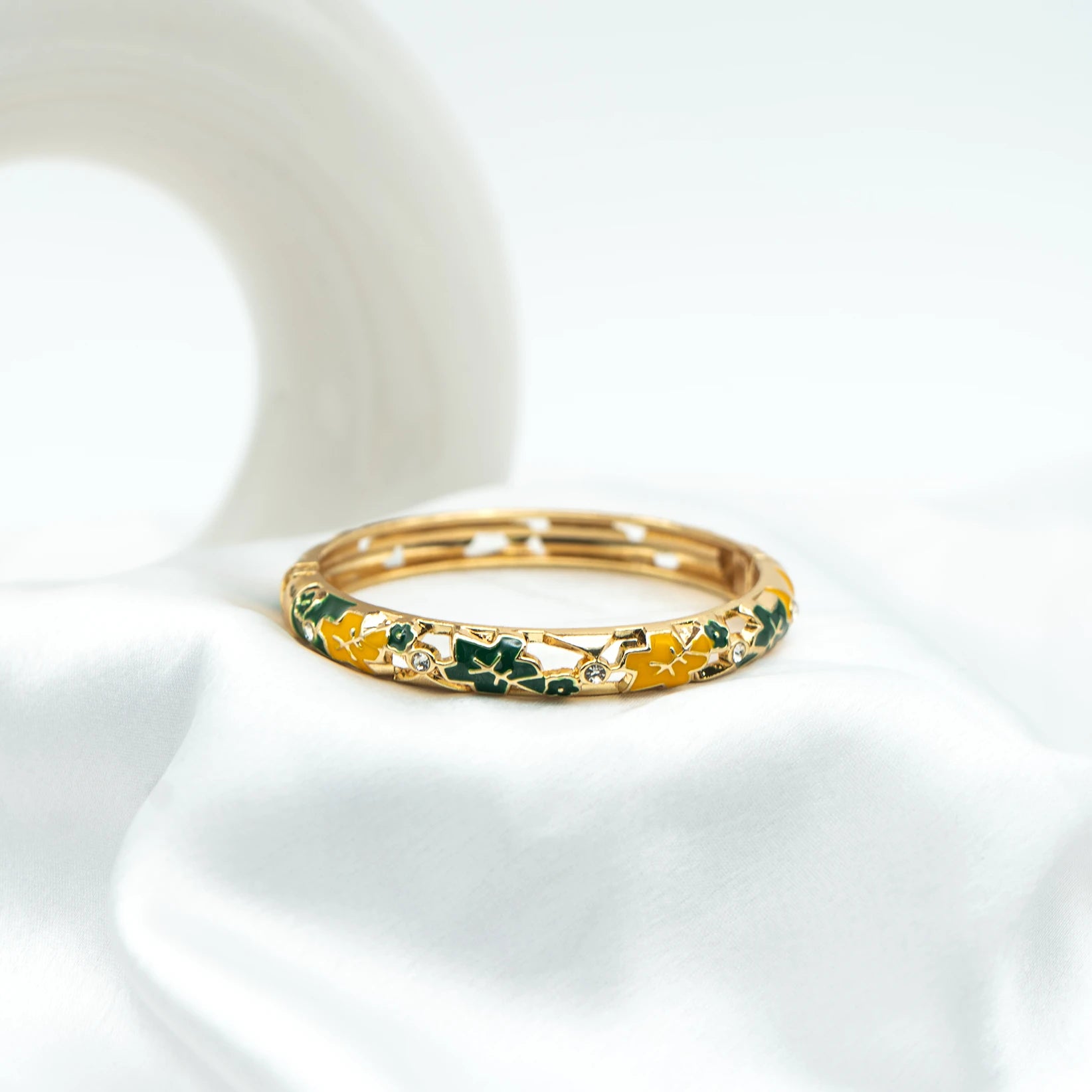 Taara Bangle