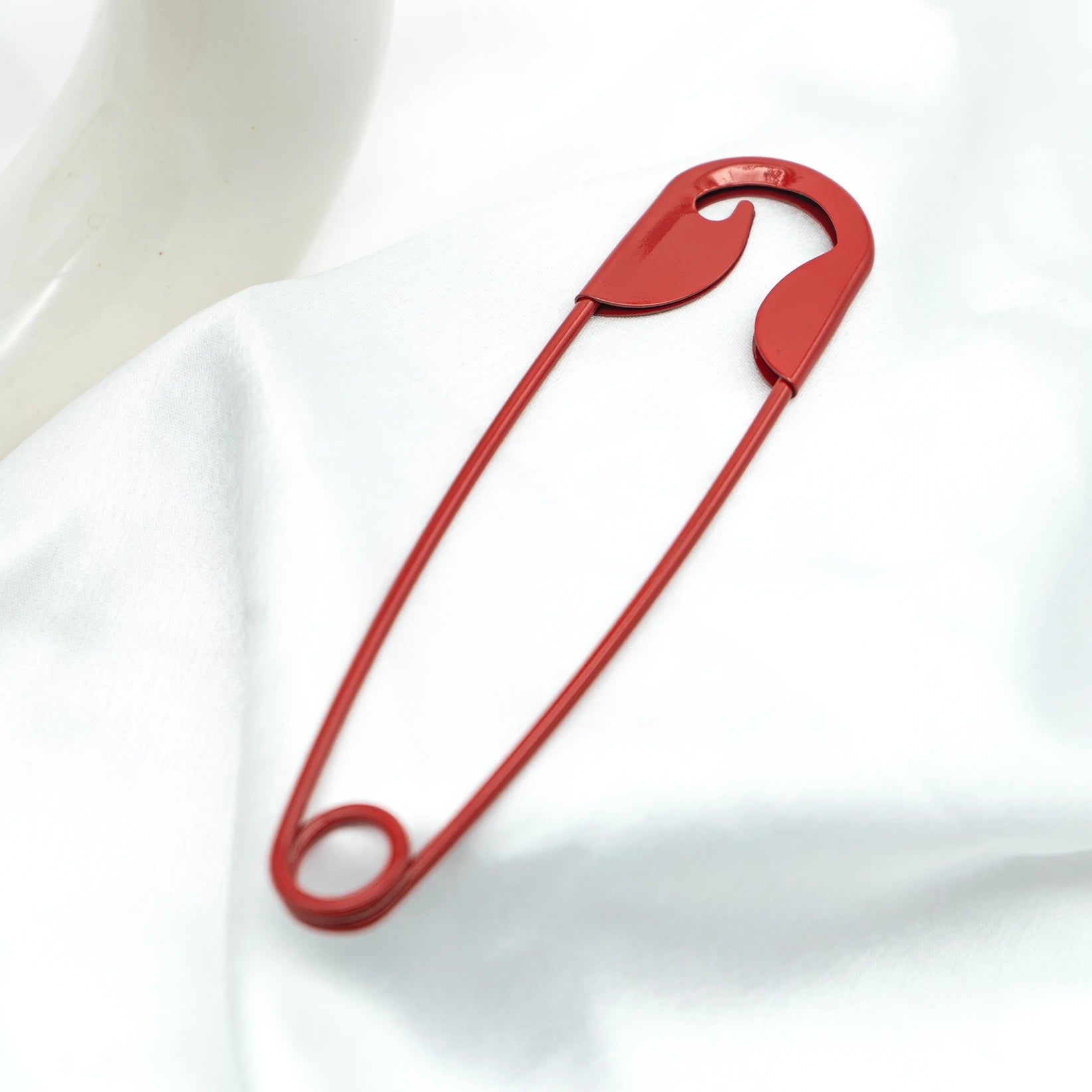 Sutura Pin