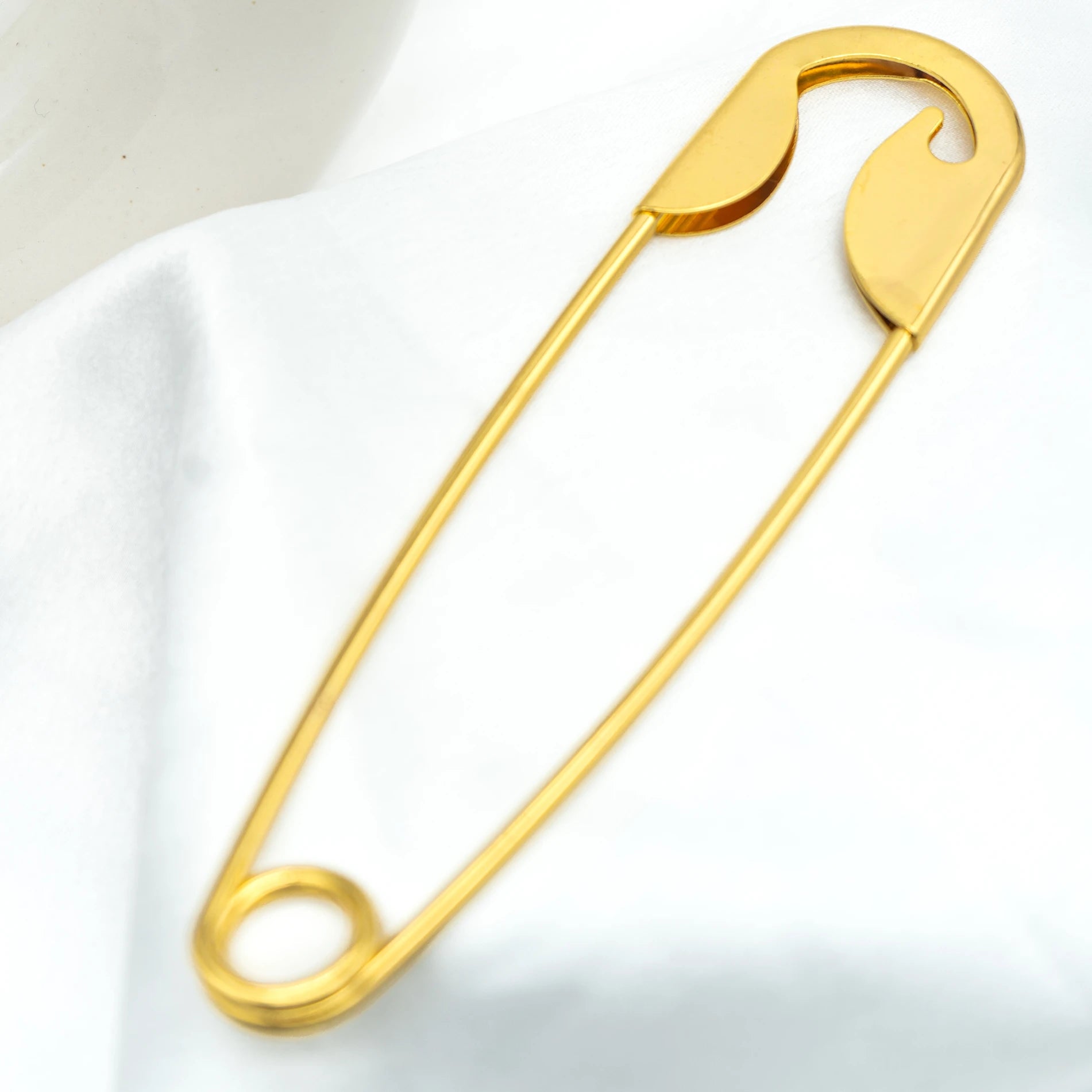 Sutura Pin