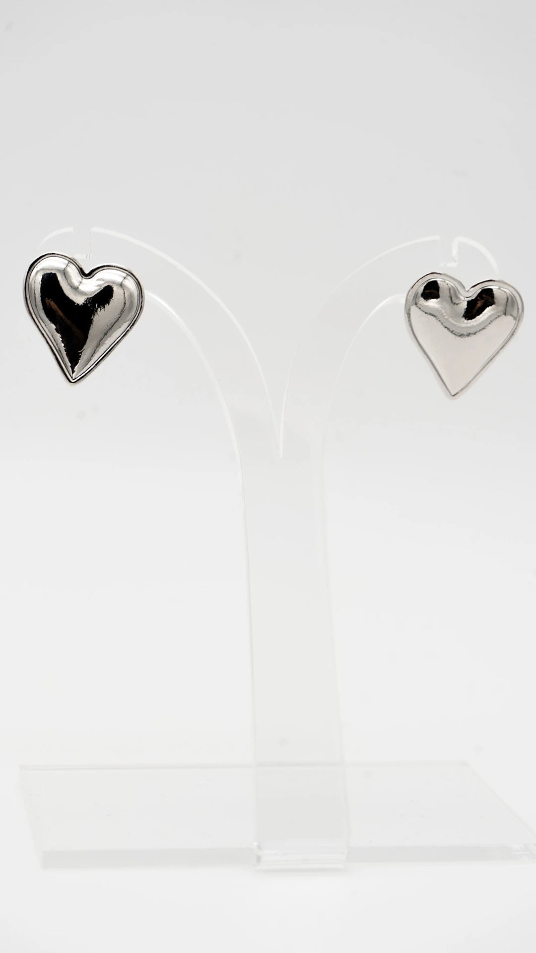 Silver Heartthrob Earrings