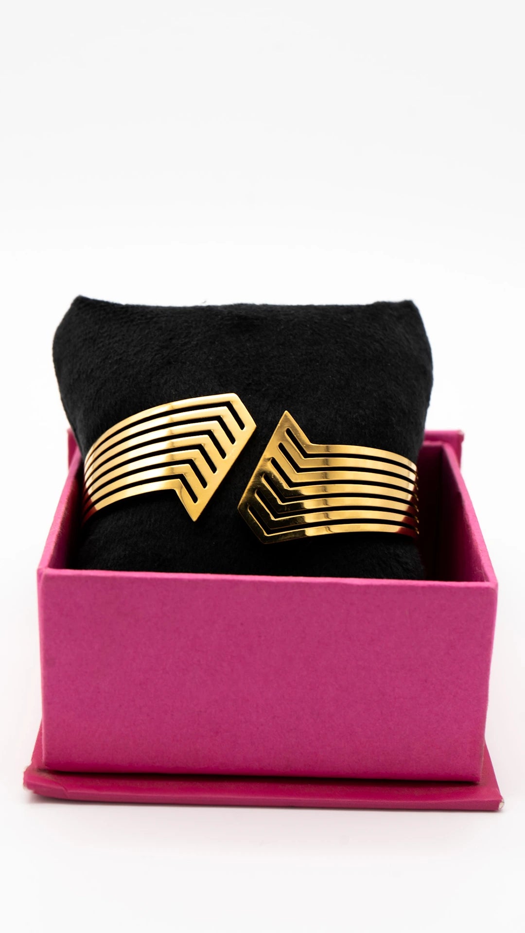 Solene Curve Bangle