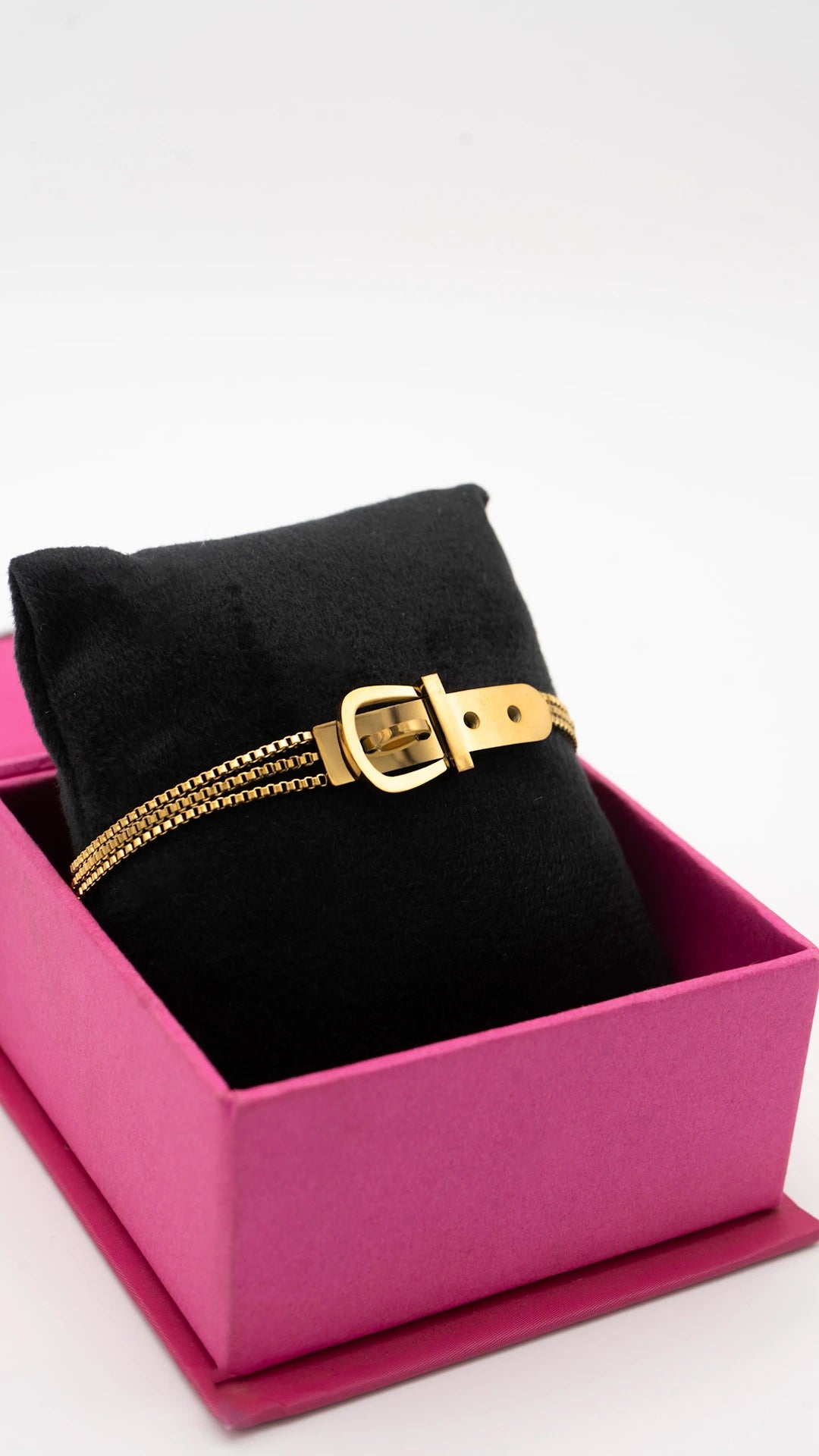 Golden Clasp Bracelet
