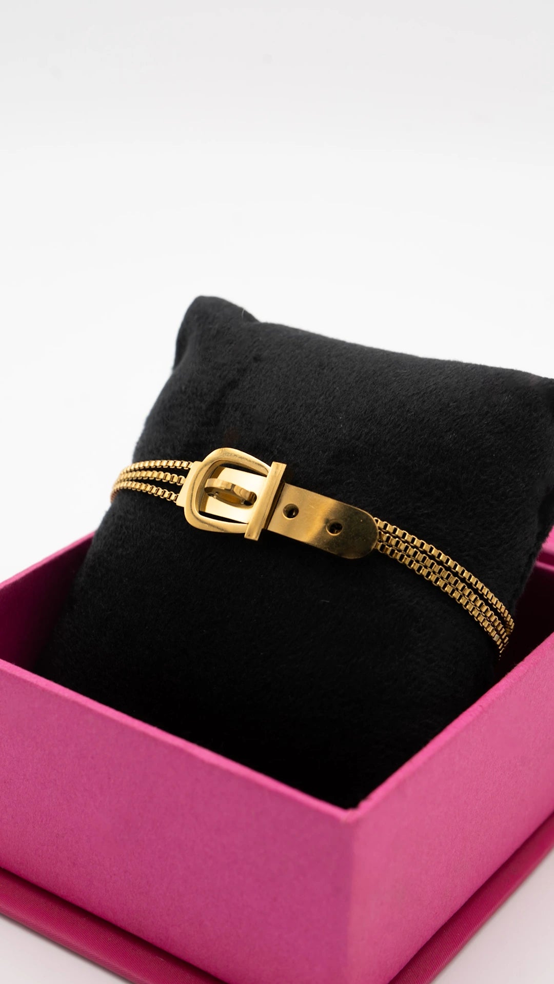 Golden Clasp Bracelet