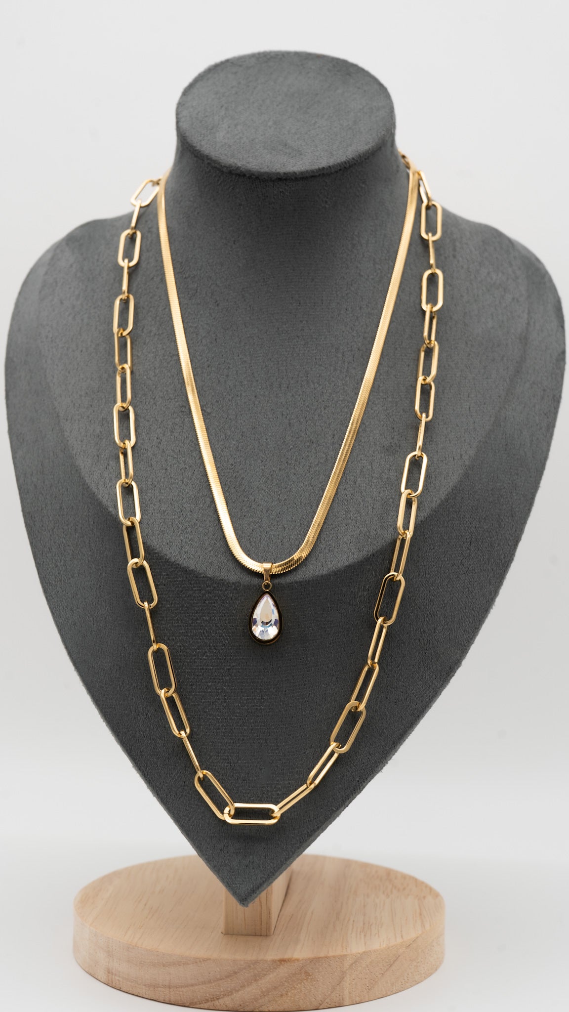 VeraGlow Necklace
