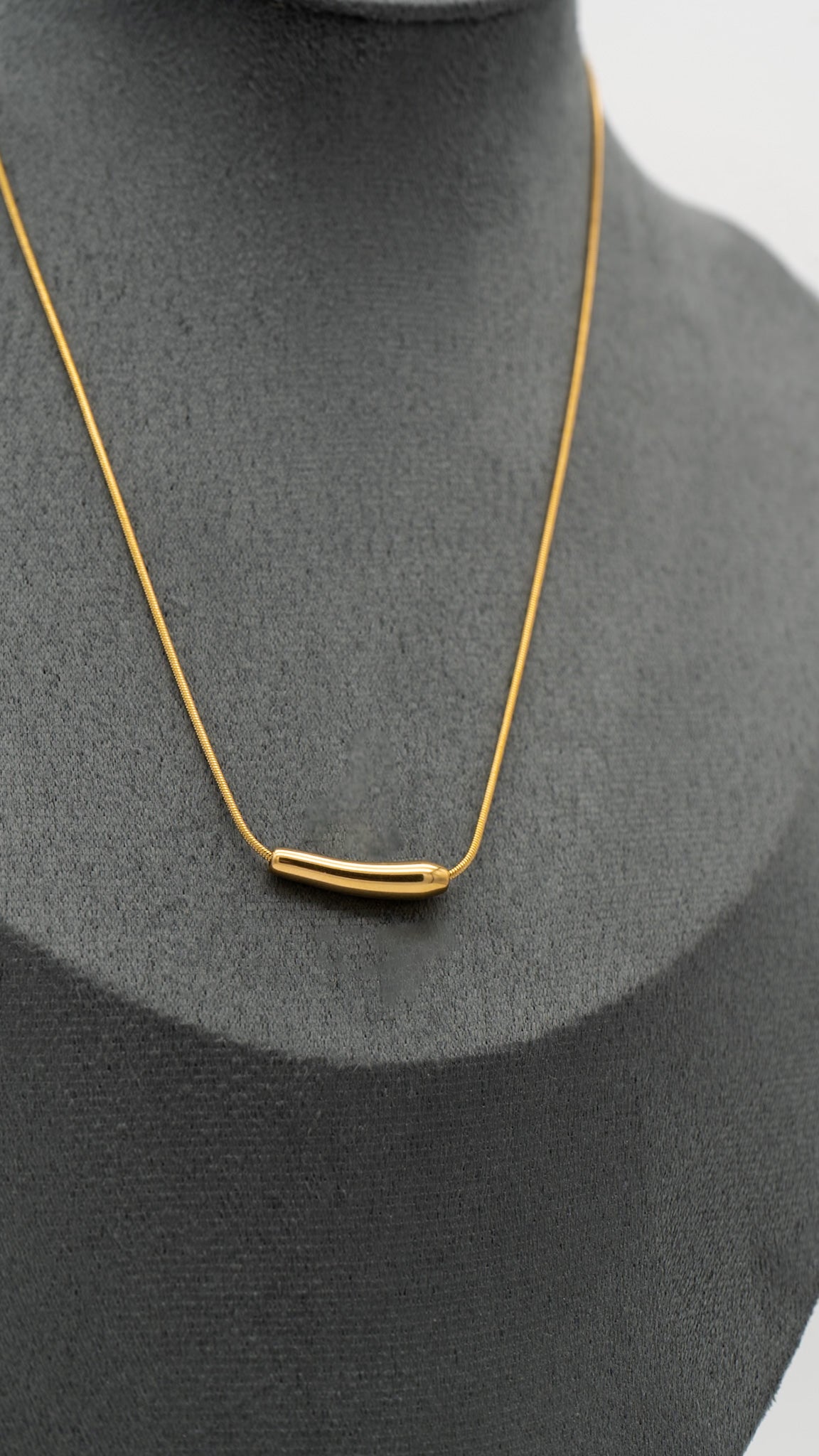 Luxe Arc Necklace