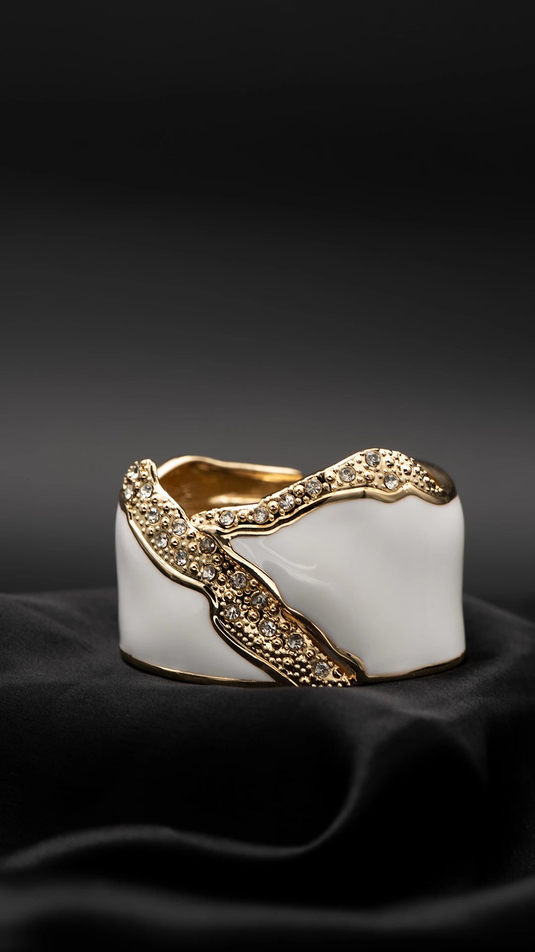 Luxe Gilded White Bangle