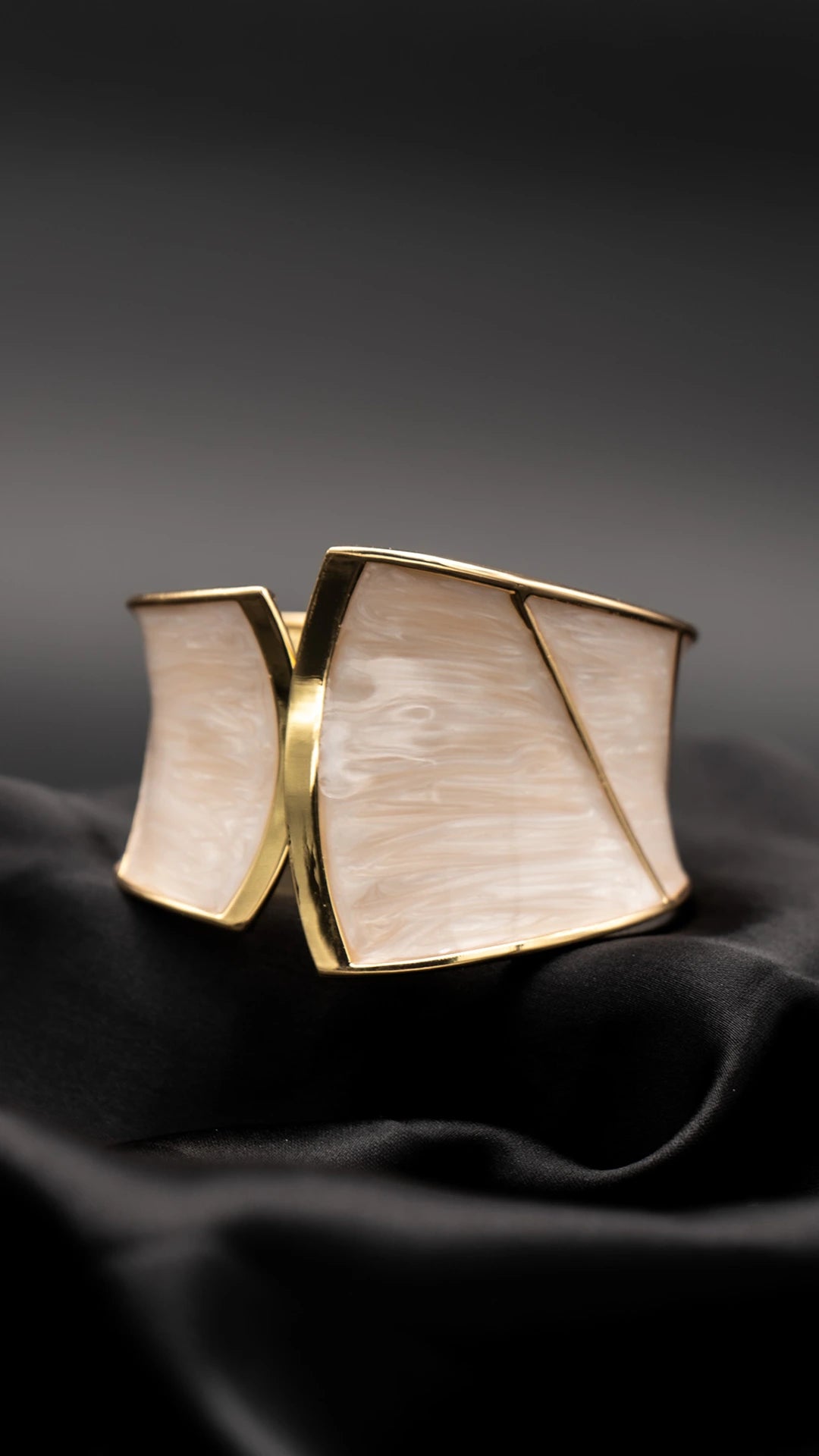 Zyra Ivory Bangle