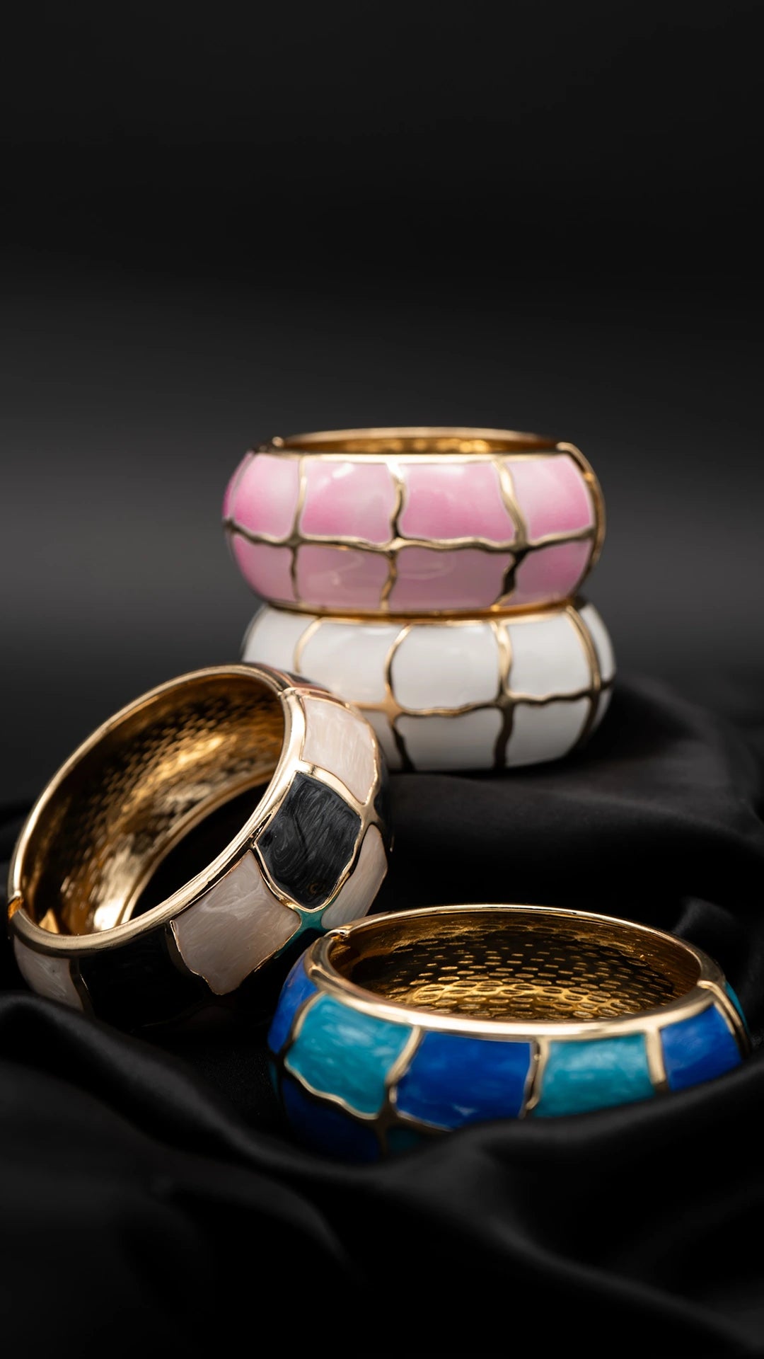 Sira Blush Bangle