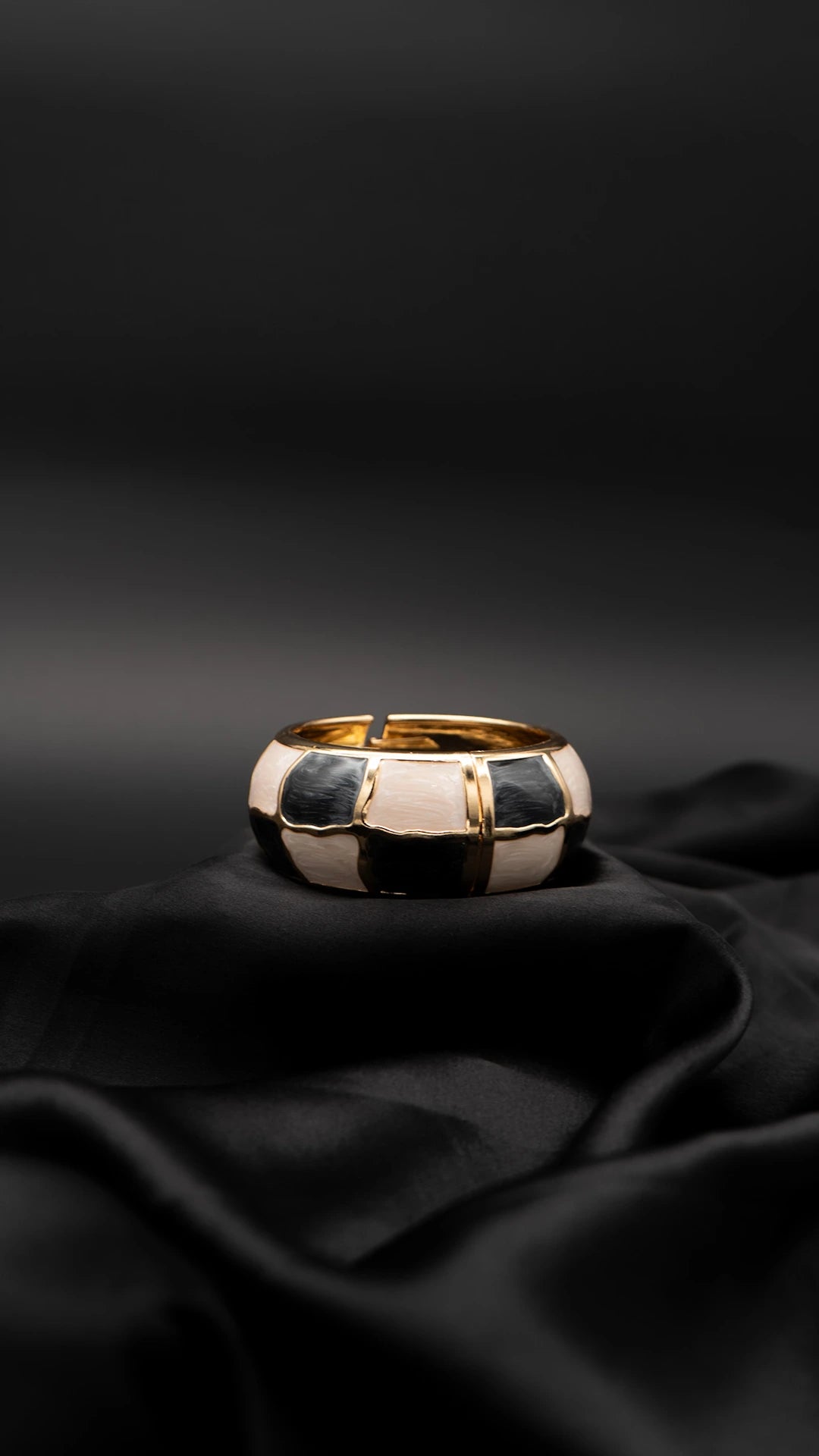 Sira Grey Bangle