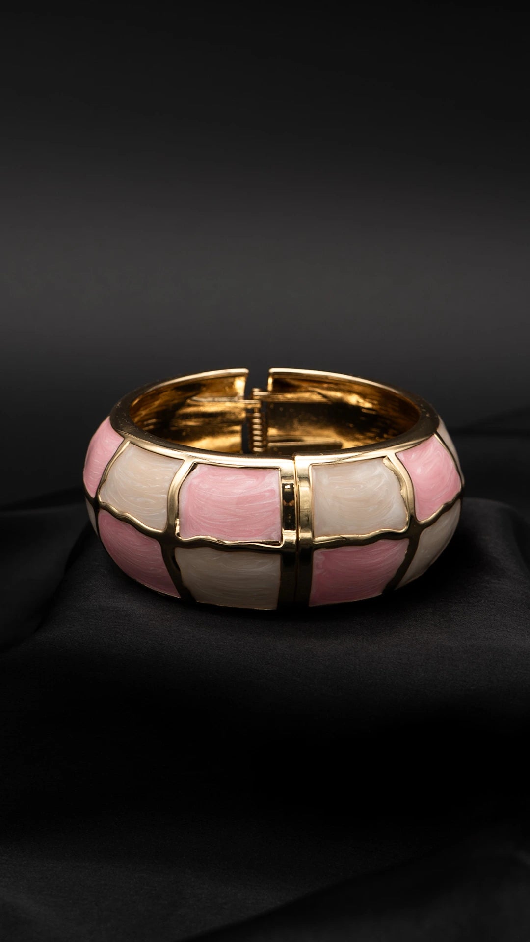 Sira Rose Ivory Bangle