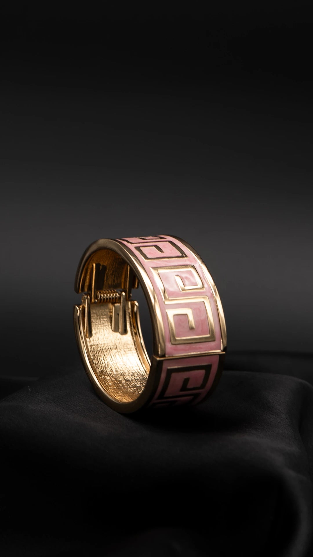 Elaia Rosette Bangle