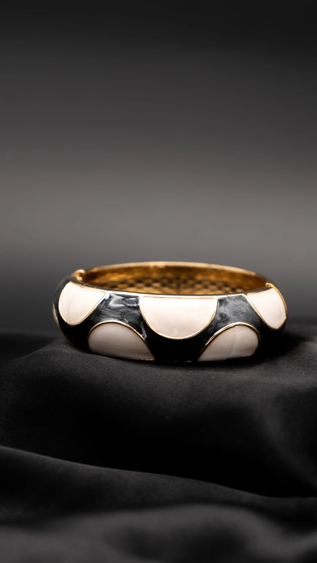 Black Avelyn Bangle