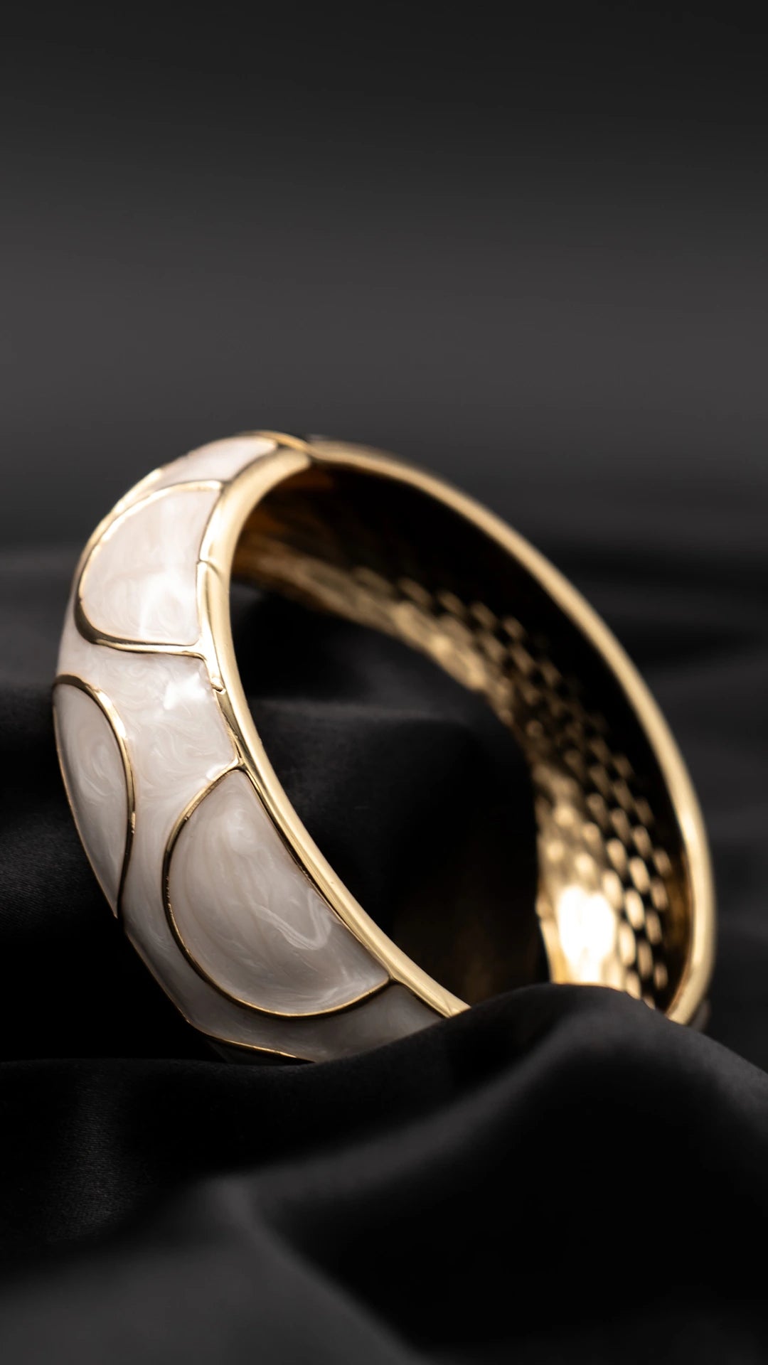 Luna Bangle