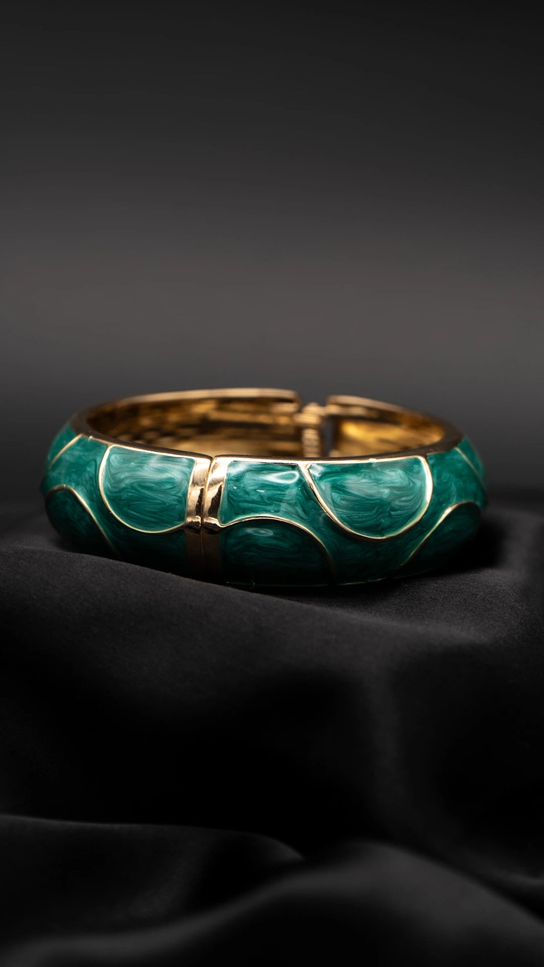 Luna Bangle