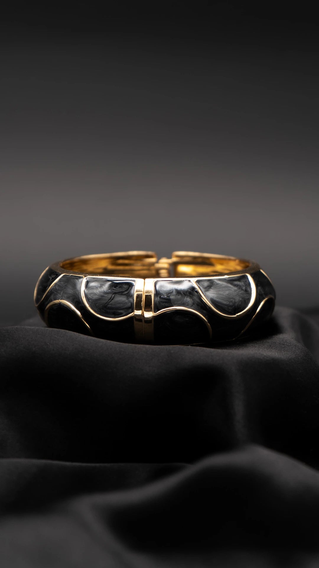 Luna Bangle