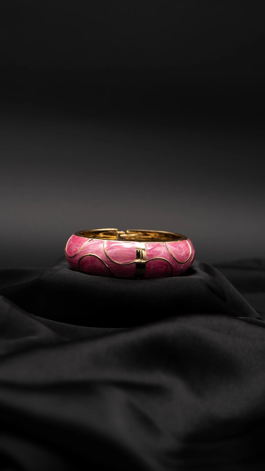 Luna Fuchsia Bangle