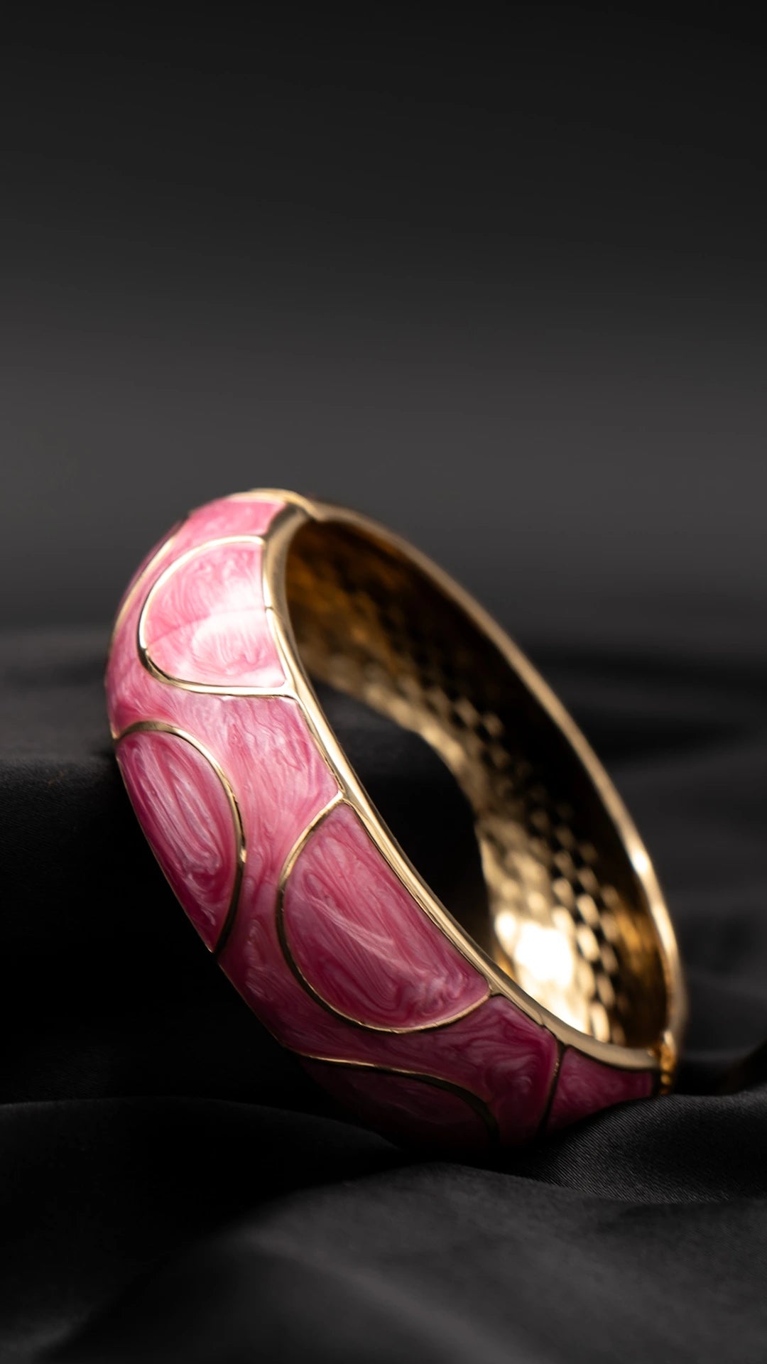 Luna Fuchsia Bangle