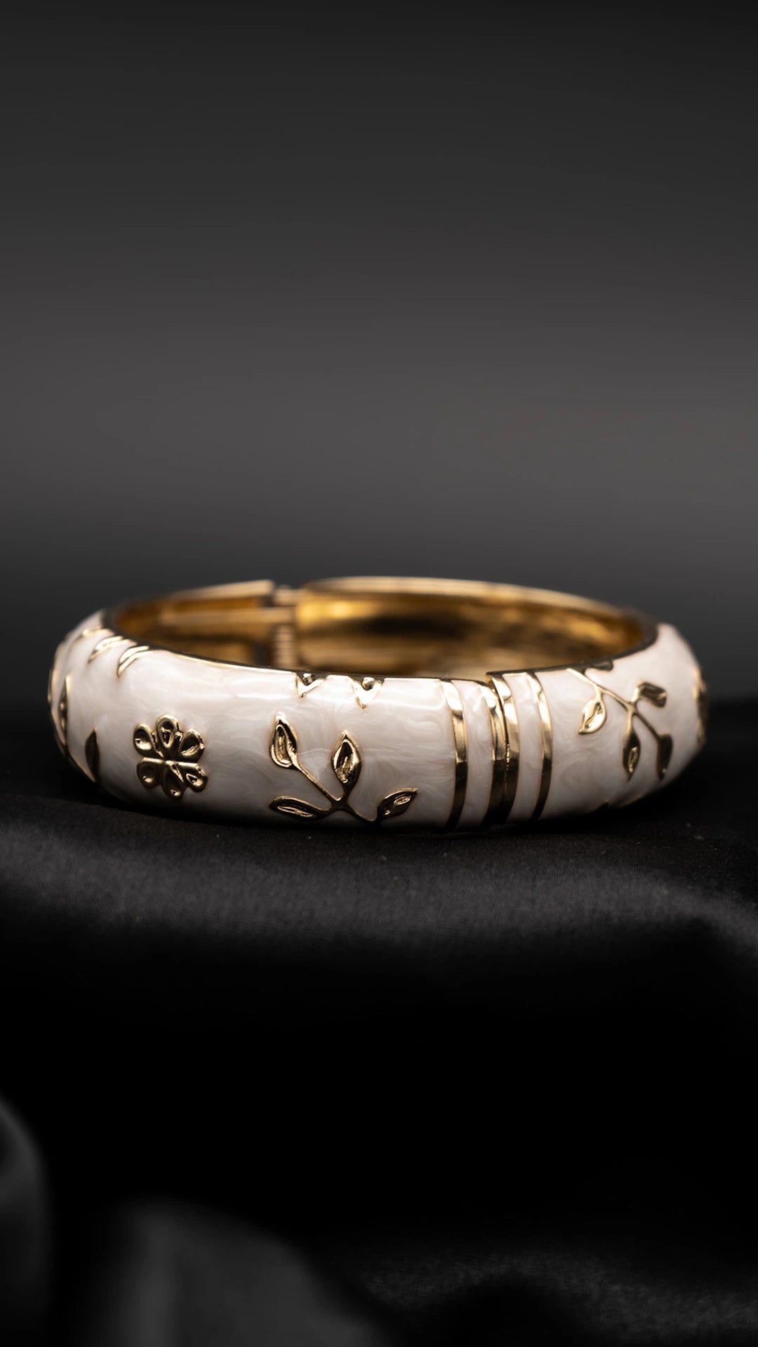 Bloom Bangle