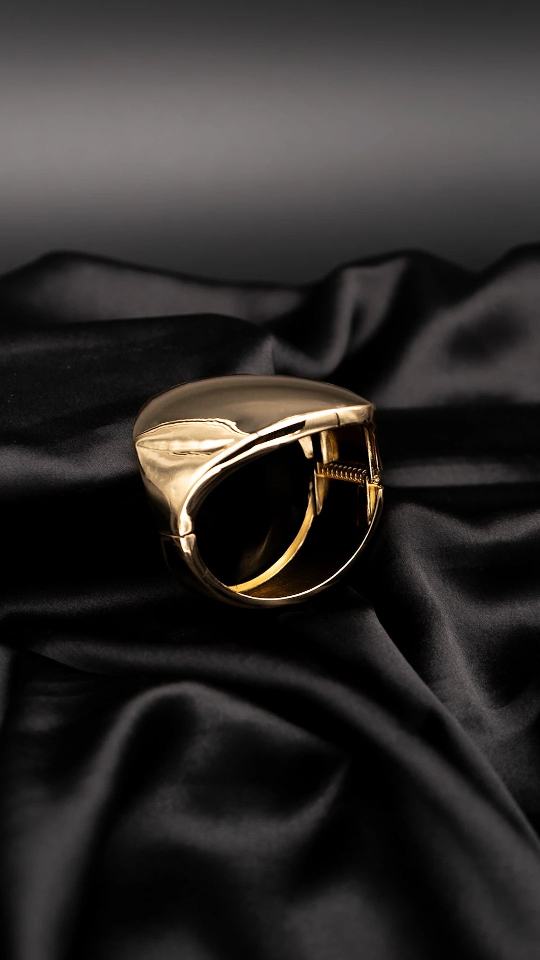 Oblique Glow Bangle
