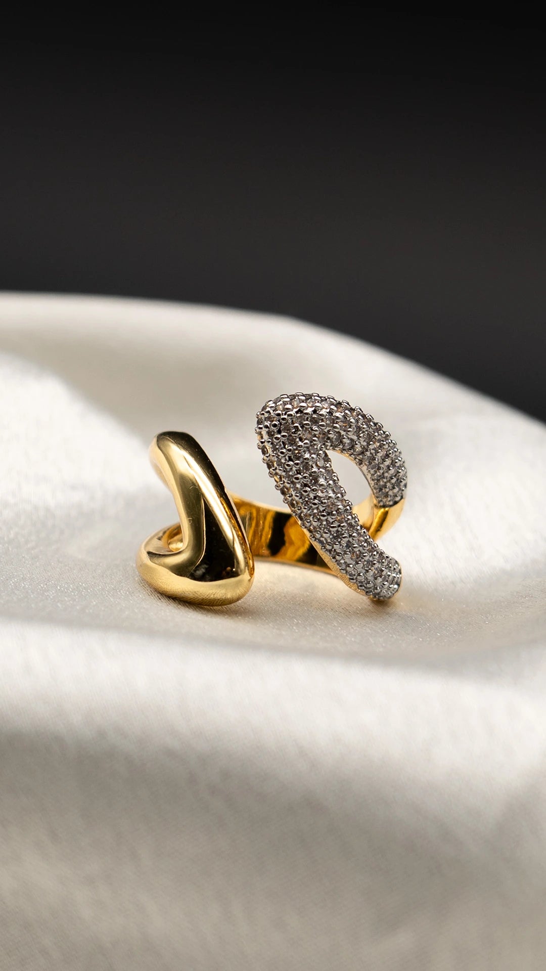 Solyn Flow Statement Ring