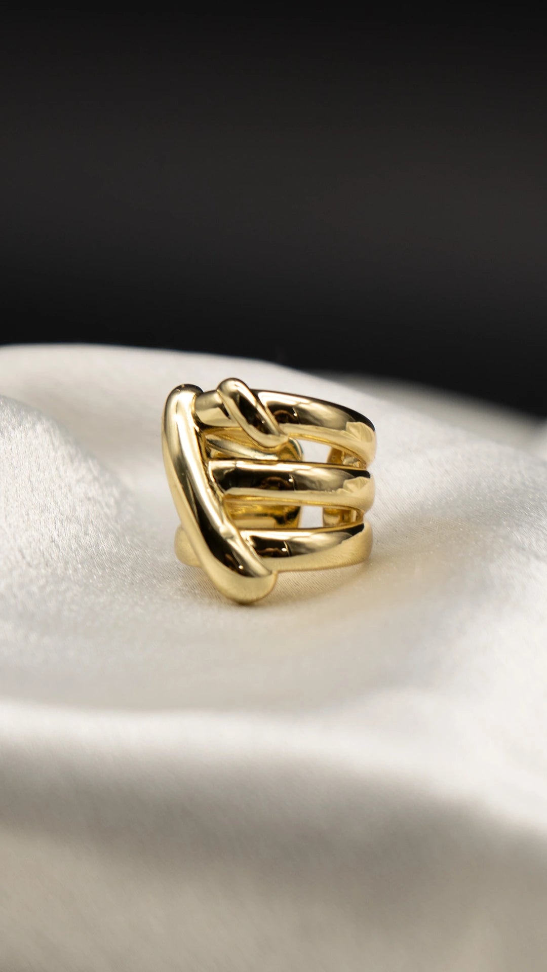 Golden Vera Loop Statement Ring