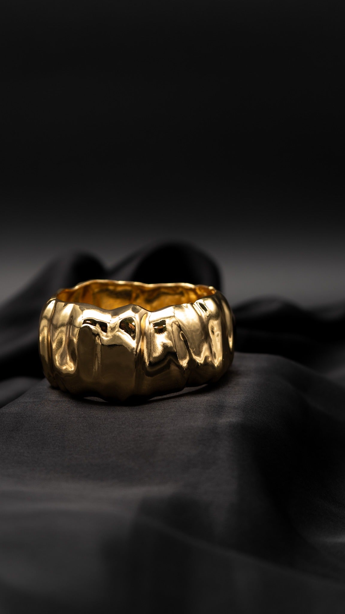 Elle Shine Bangle