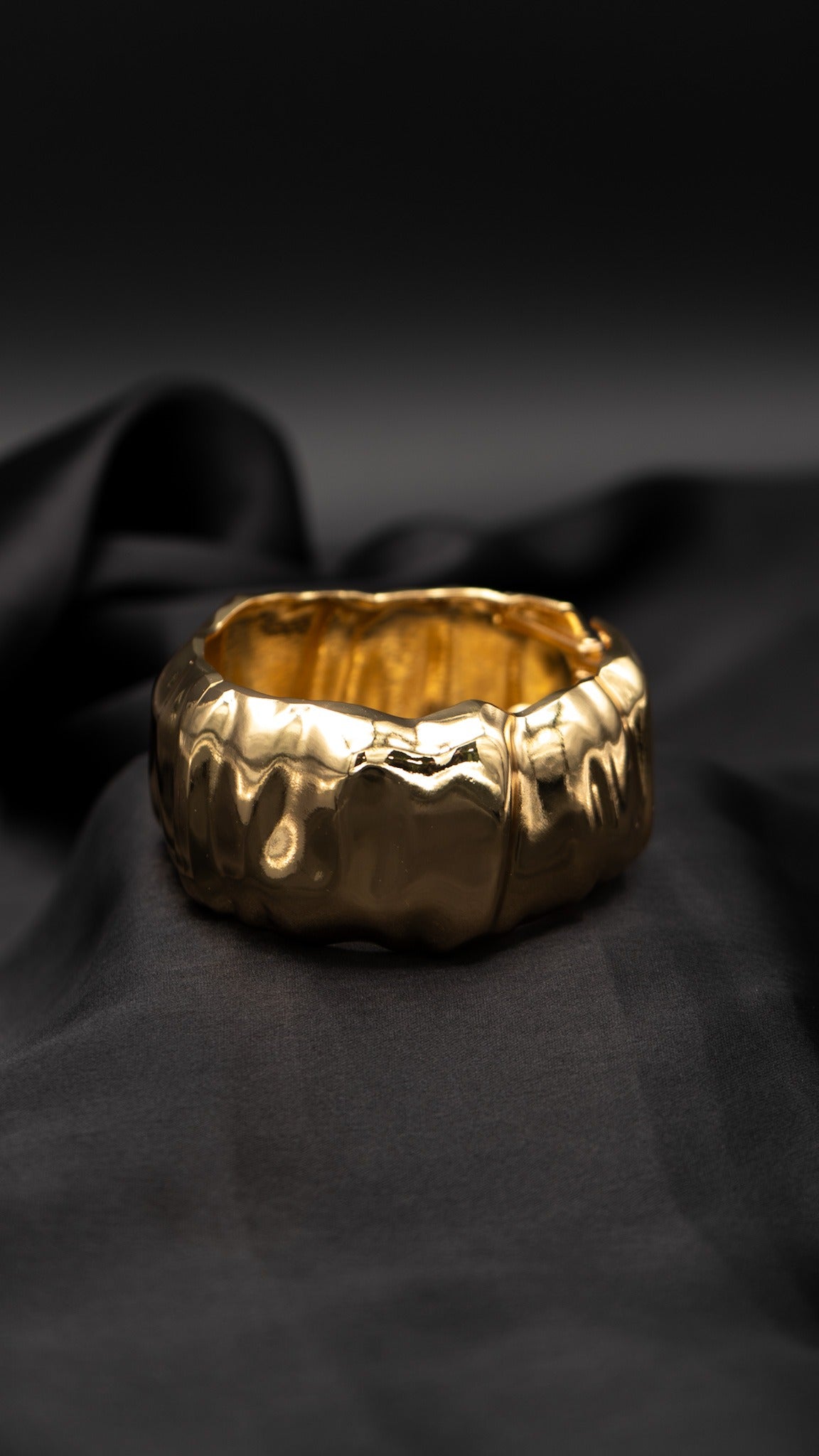 Elle Shine Bangle