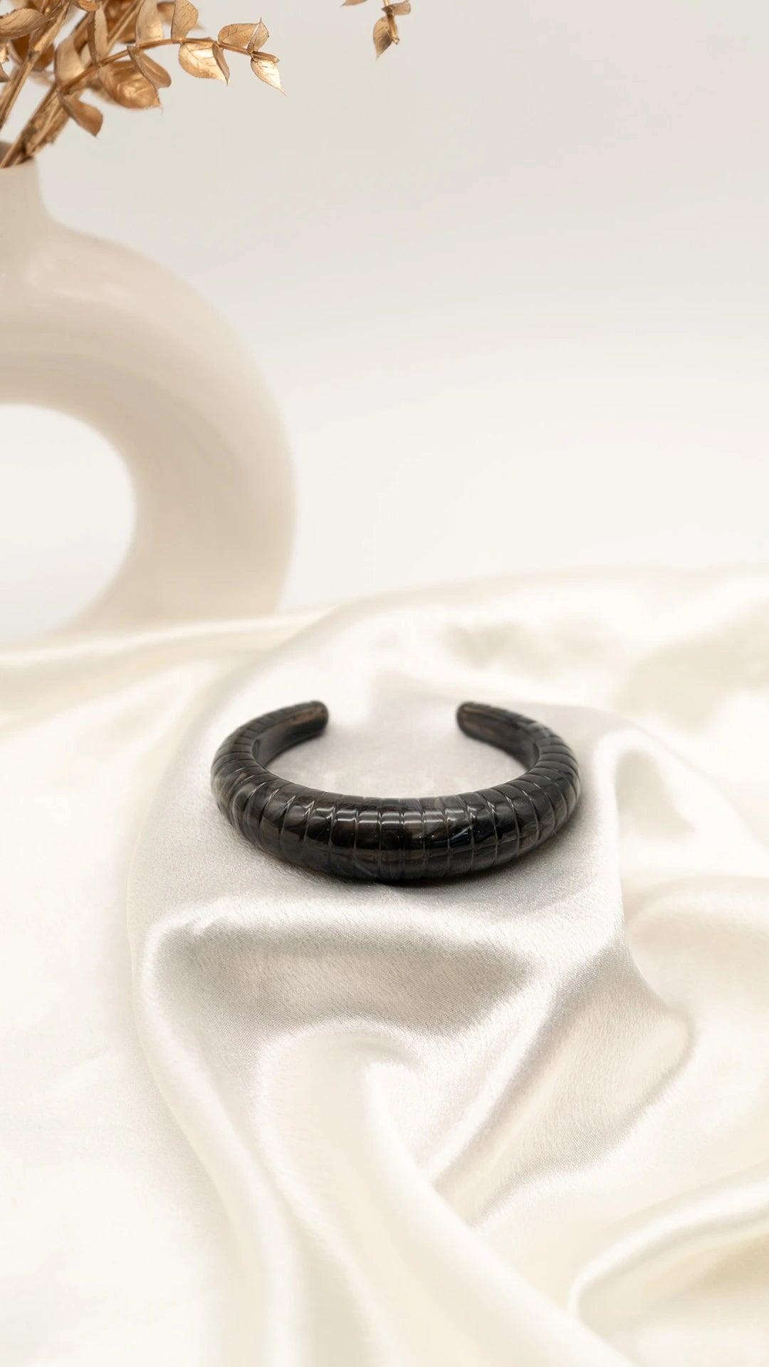 Noir Twist Resin Bangle