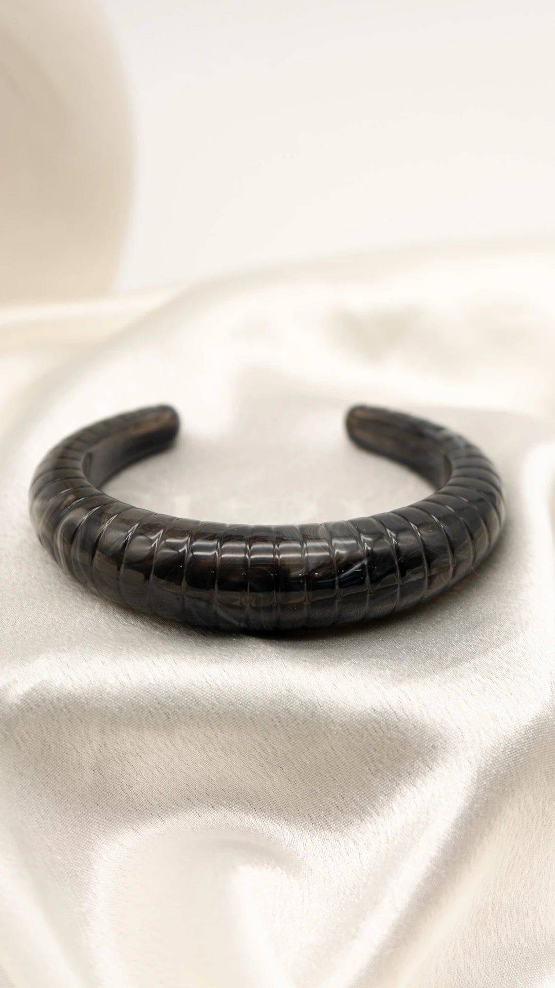 Noir Twist Resin Bangle