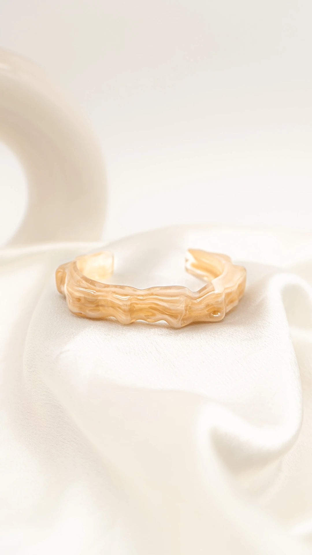 Latte Flow Resin Bangle