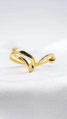 Clash Curve Statement Ring