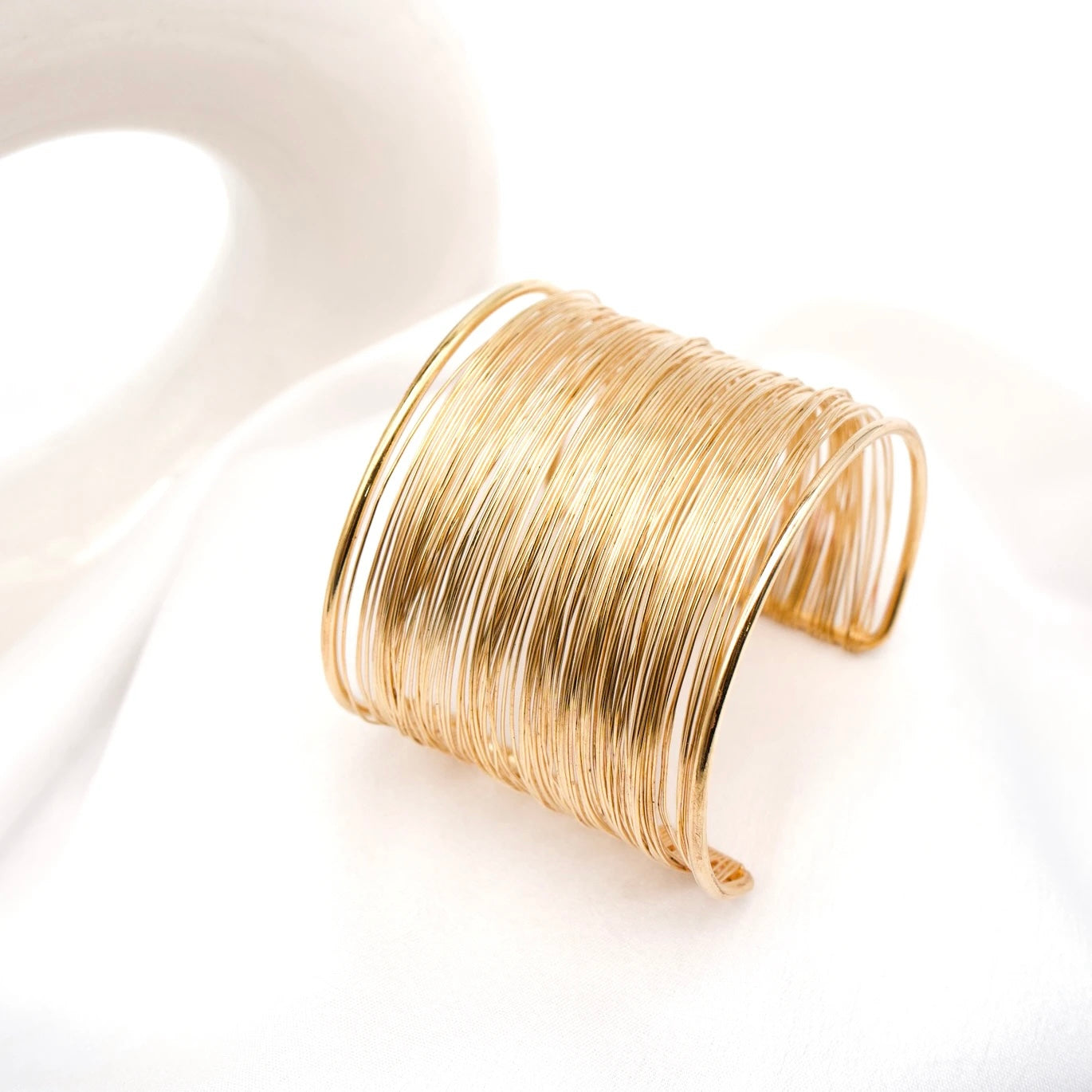 Golden Tangle