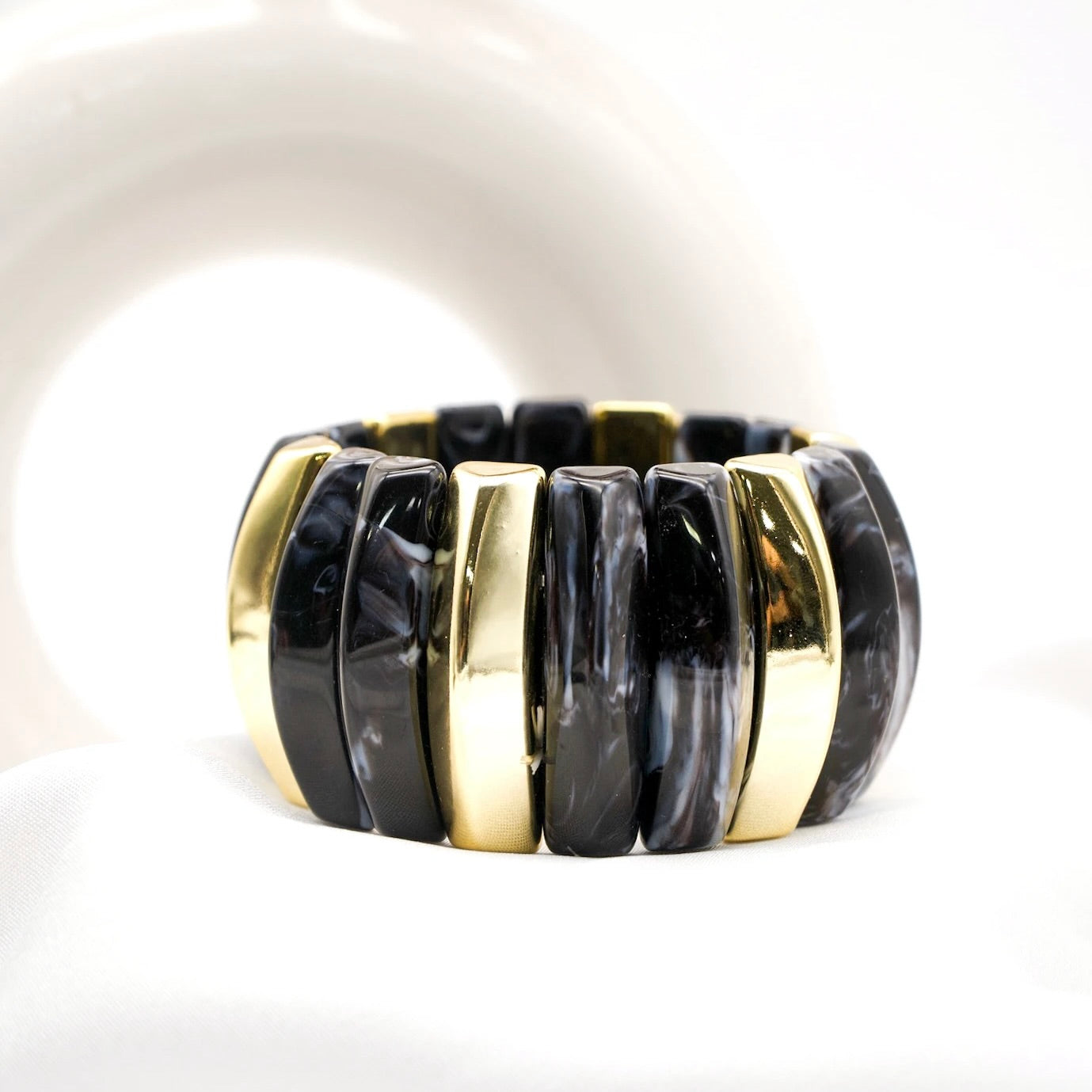 Amber Crest (Stretchable)