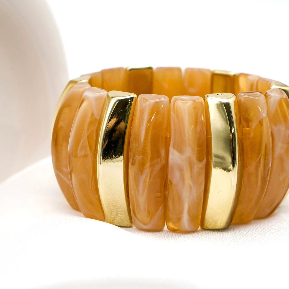 Amber Crest (Stretchable)