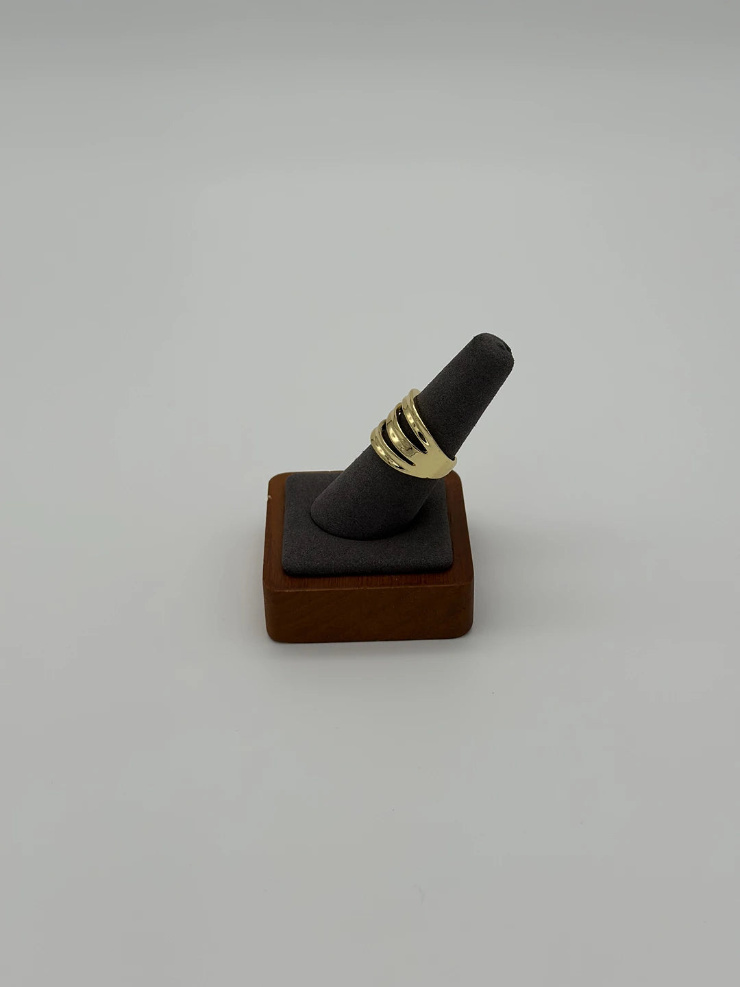 Slit Glow Statement Ring