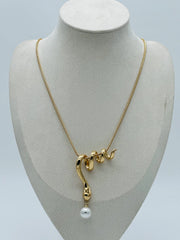 Venom Curve Necklace