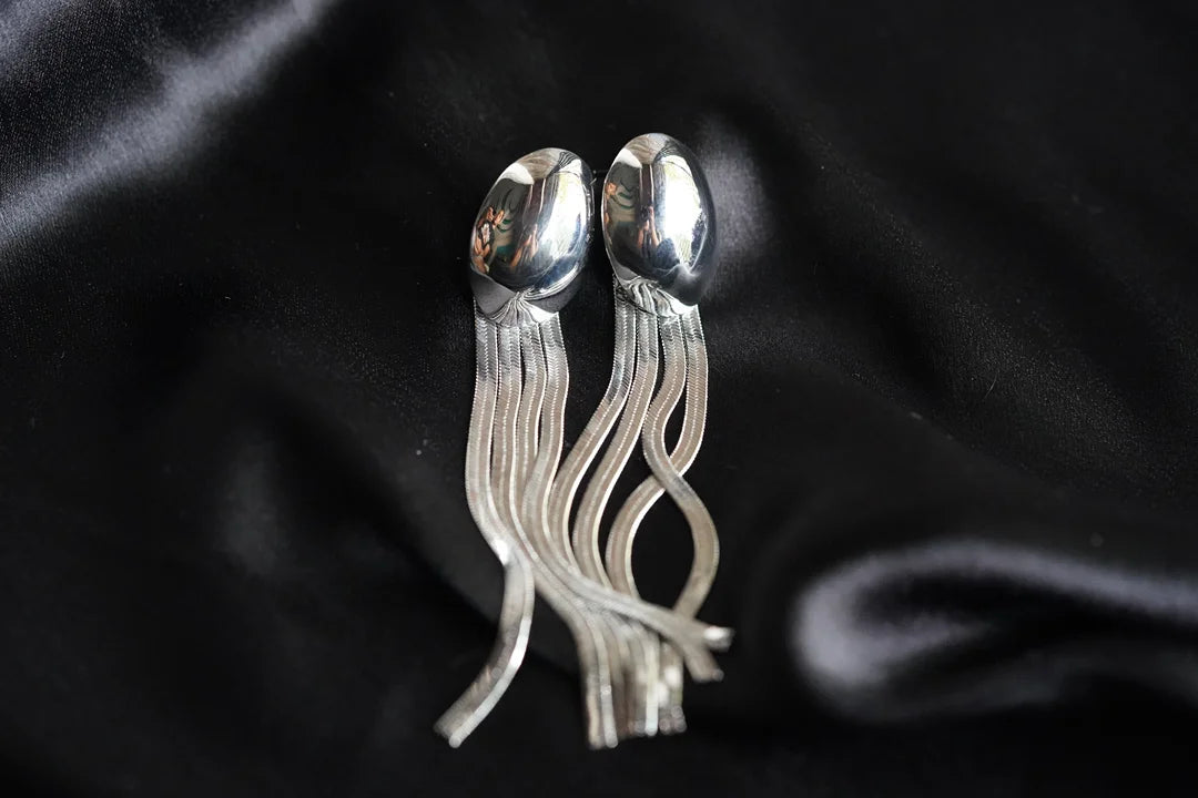 Silver Exclusivo Dangler Earrings